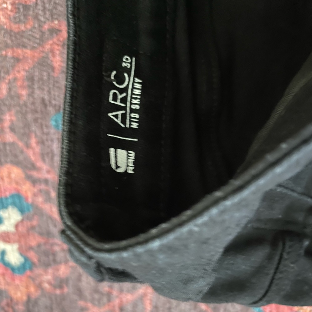 G-Star Raw Arc 3D Mid-Rise Skinny Jean in Black - Picture 6 of 10